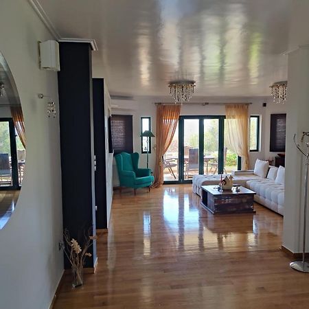 John'S Modern Apartments Artemida Dış mekan fotoğraf