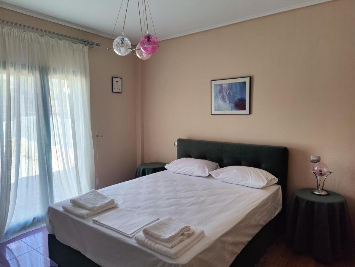 John'S Modern Apartments Artemida Dış mekan fotoğraf